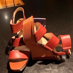 Vince Camuto platform sandal, two-tone heel. Heel 5”, front platform 2”